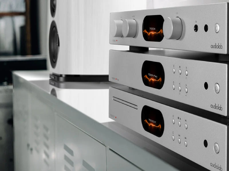 Audiolab 7000A Amplifier + 7000CDT CD Transport with 7000N Play Network Player - Image 4
