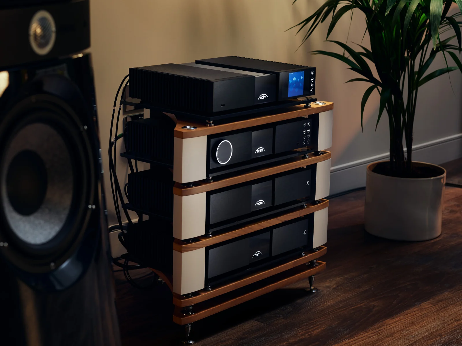 Naim NAC 332 Preamplifier - Image 6