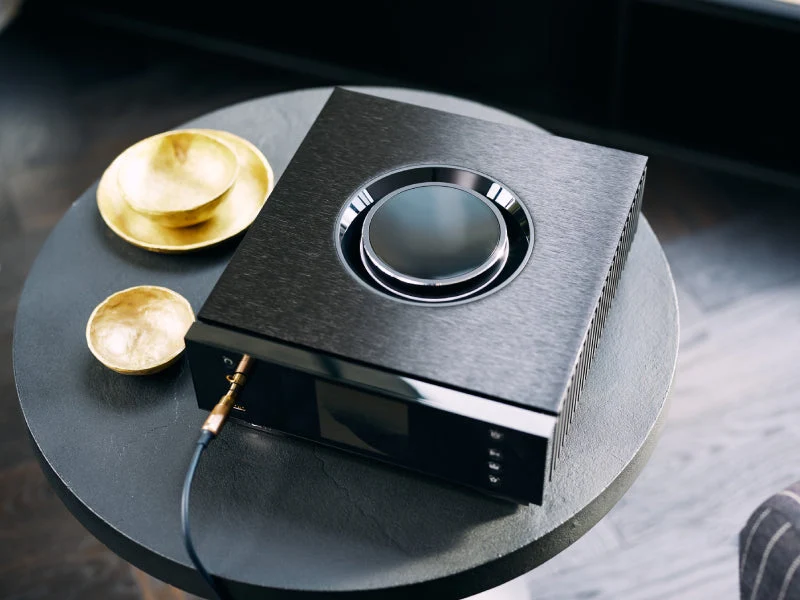 Naim Uniti Atom Headphone Edition with Focal Stellia Headphone System - Image 8