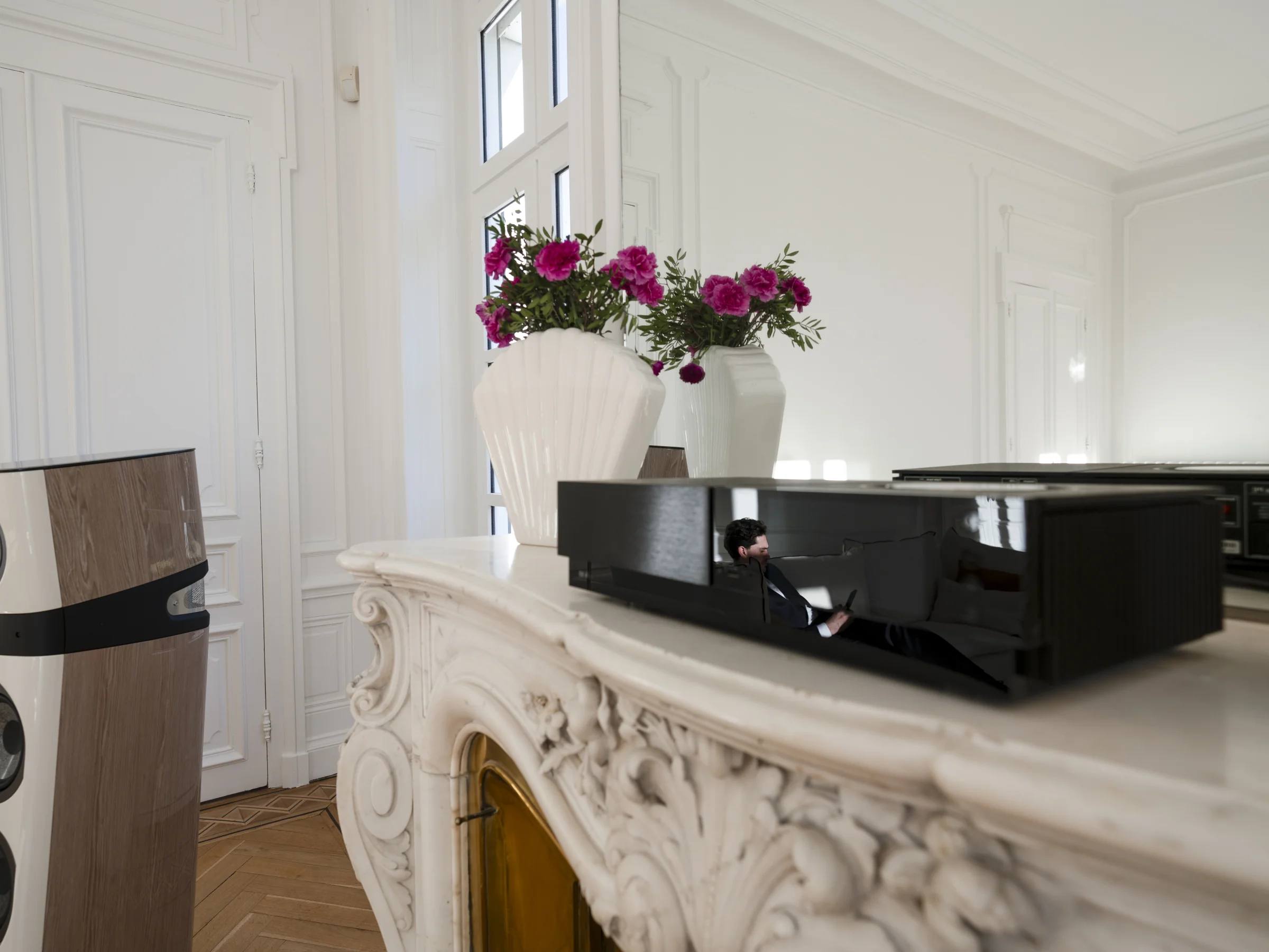 Naim Uniti Nova PE with KEF R7 META Floorstanding Speakers - Image 11