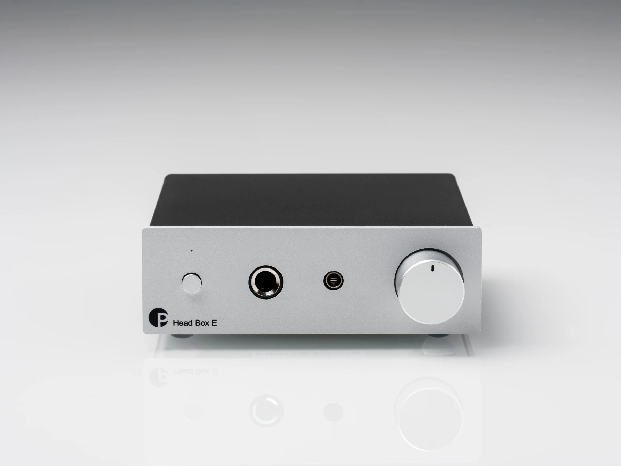Pro-Ject Head Box E Headphone Amplifier - Image 4