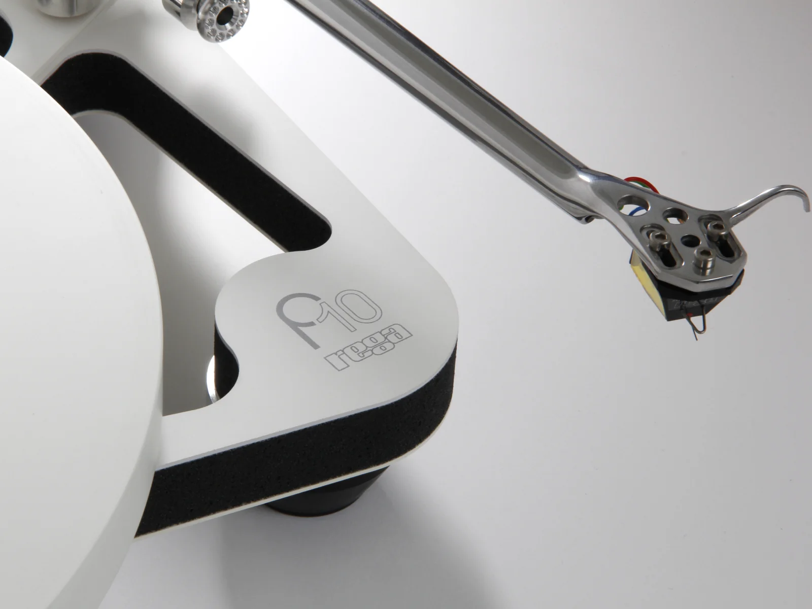 Rega Planar 10 Turntable - Image 14