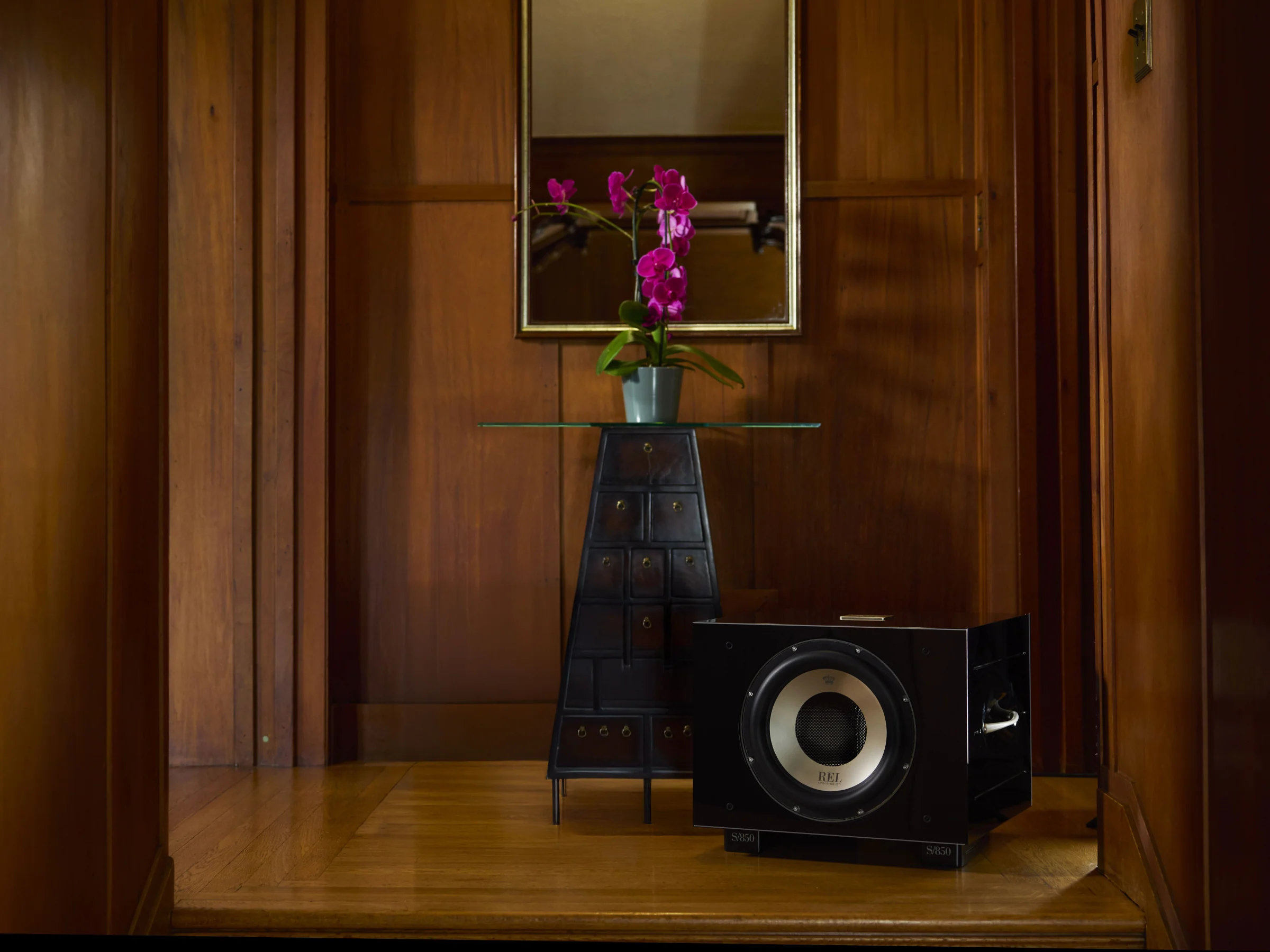 REL Acoustics S/850 Subwoofer - Image 12