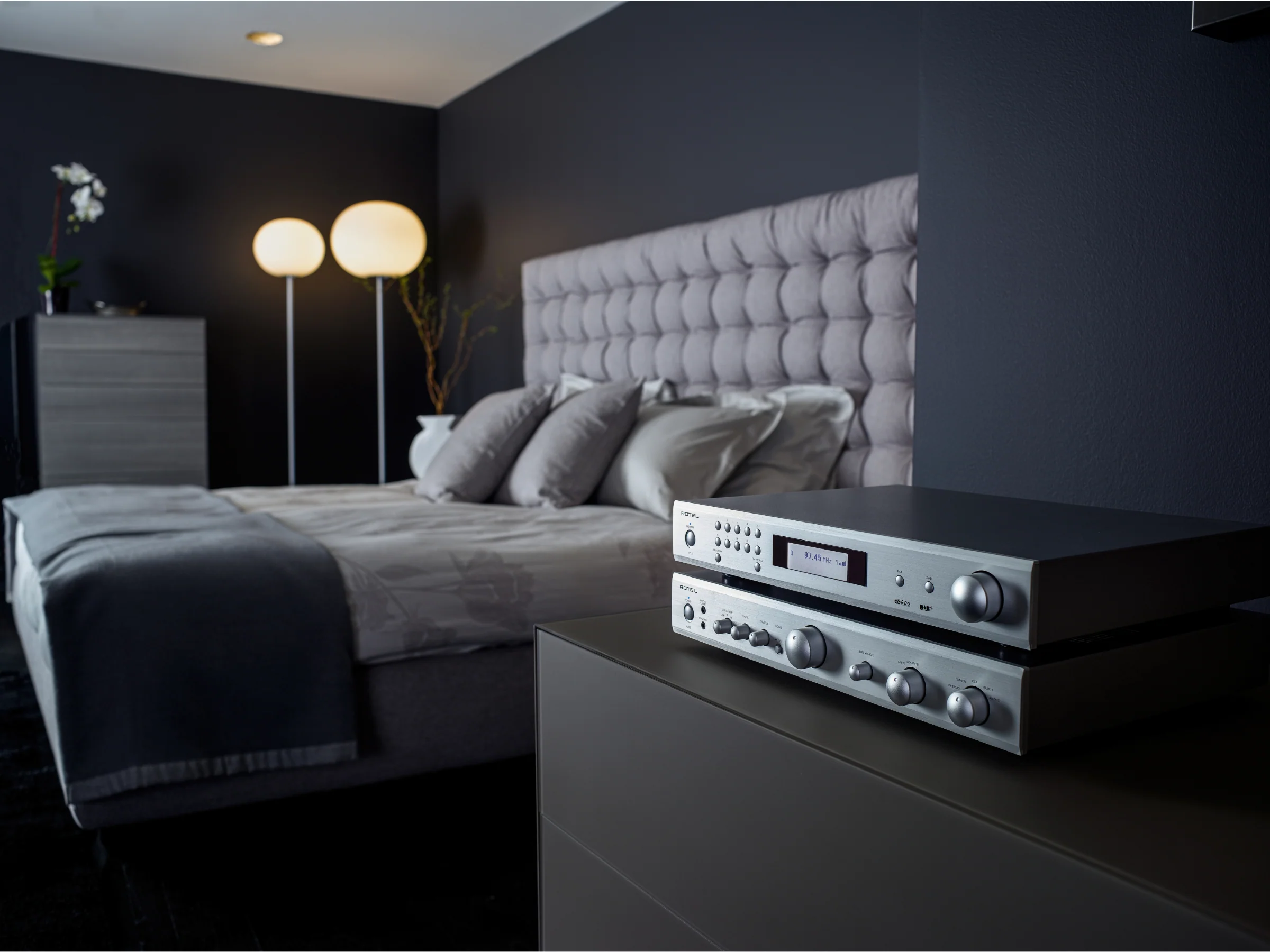 Rotel T11 FM/DAB+ Tuner - Image 4