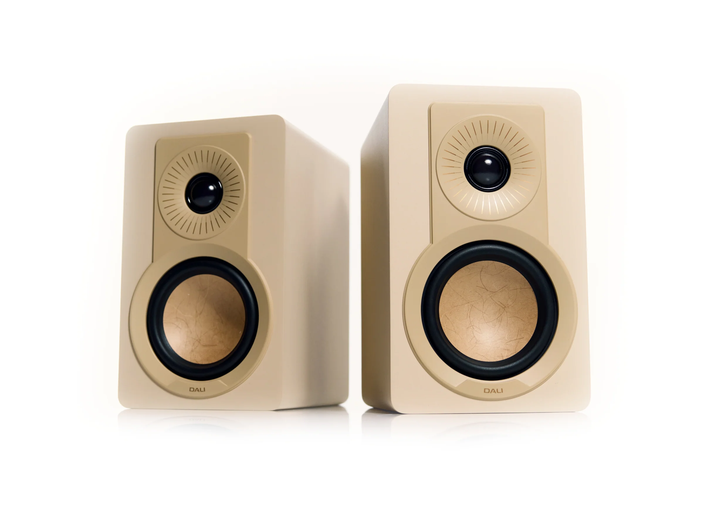 Technics SA-C600 with DALI Kupid Bookshelf Speakers - Image 27