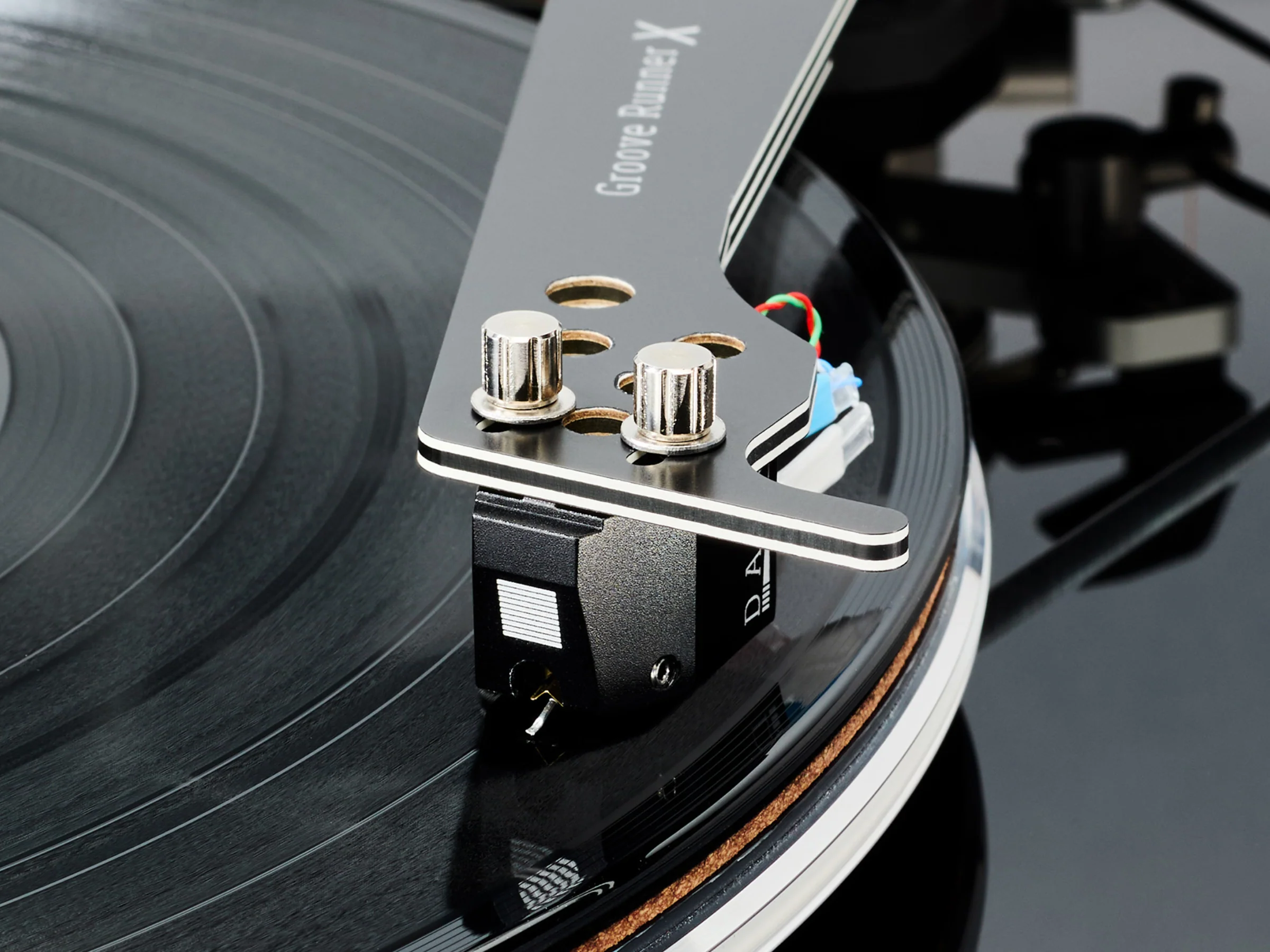 Vertere MG-1 MkII Dark Sabre Turntable Package - Image 12
